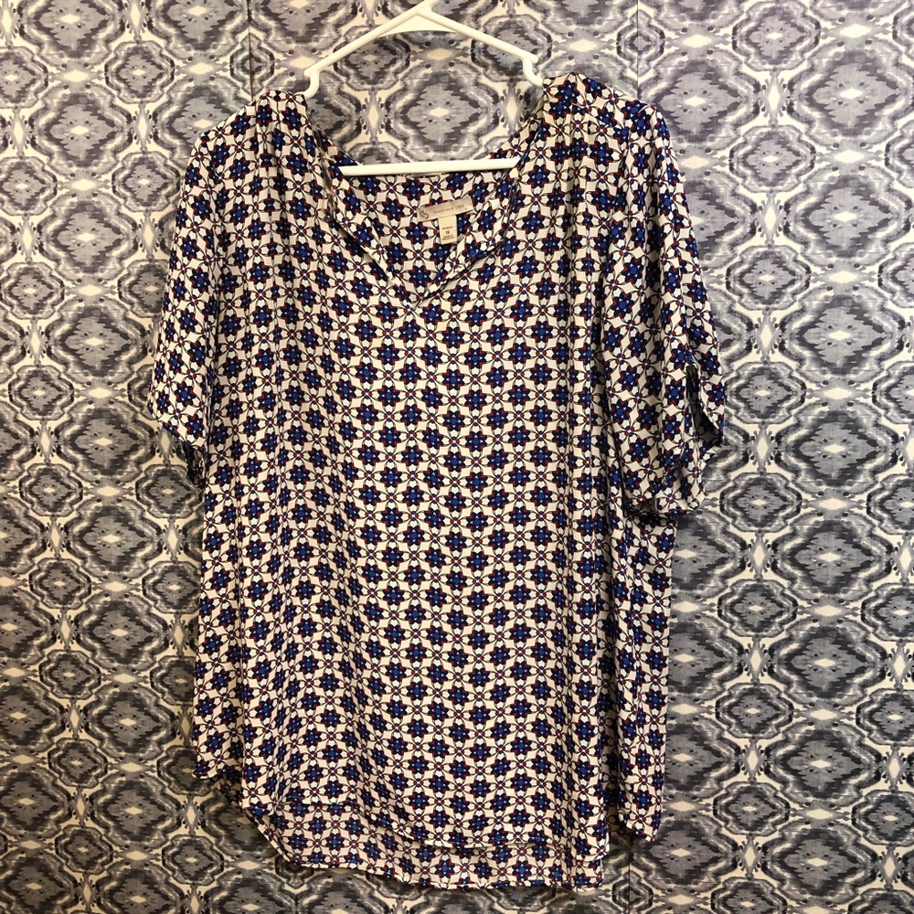 Blue & White Geometric Printed Lightweight Blouse